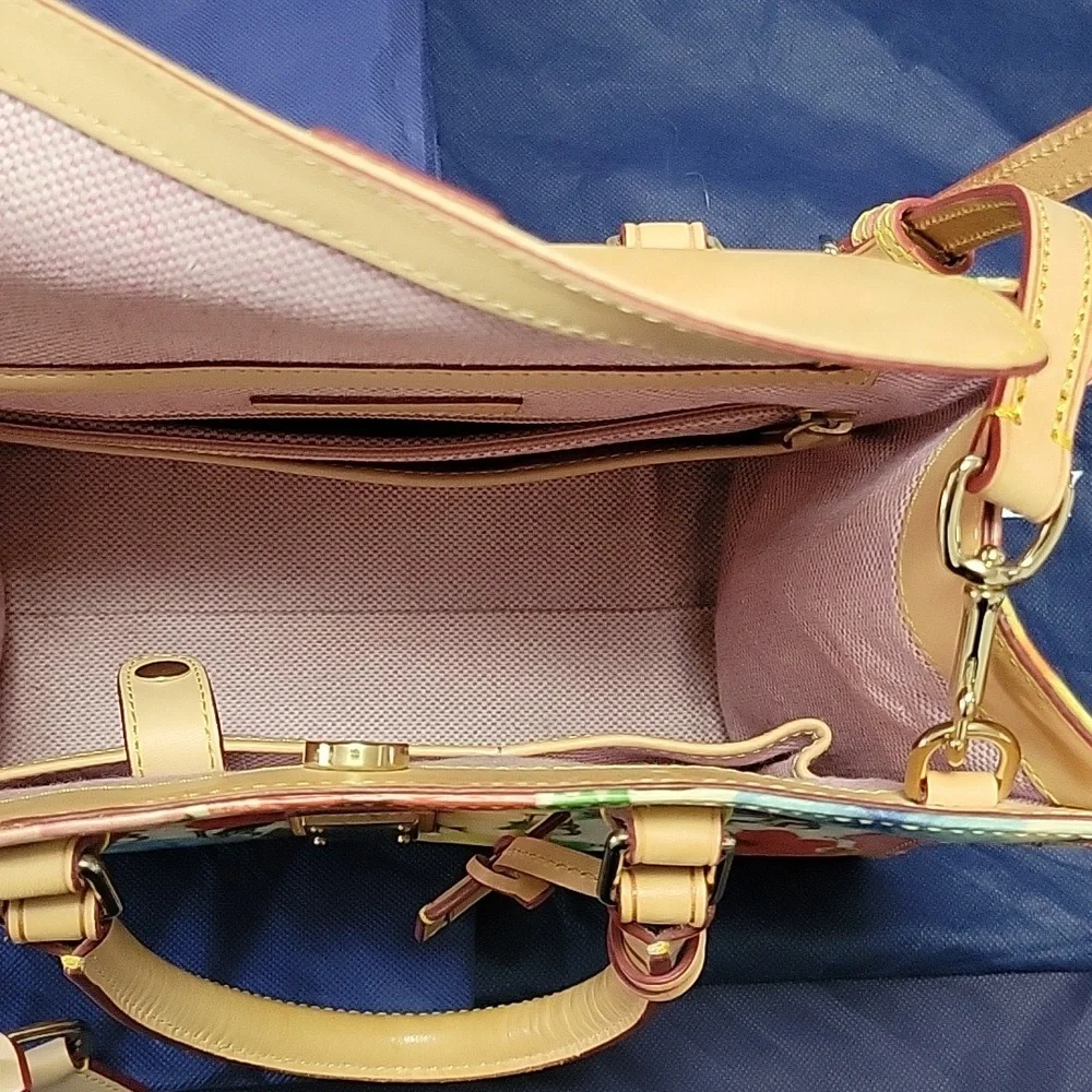 Dooney & Bourke 1975 Hibiscus Tote Handbag NWOT - Picture 5 of 8